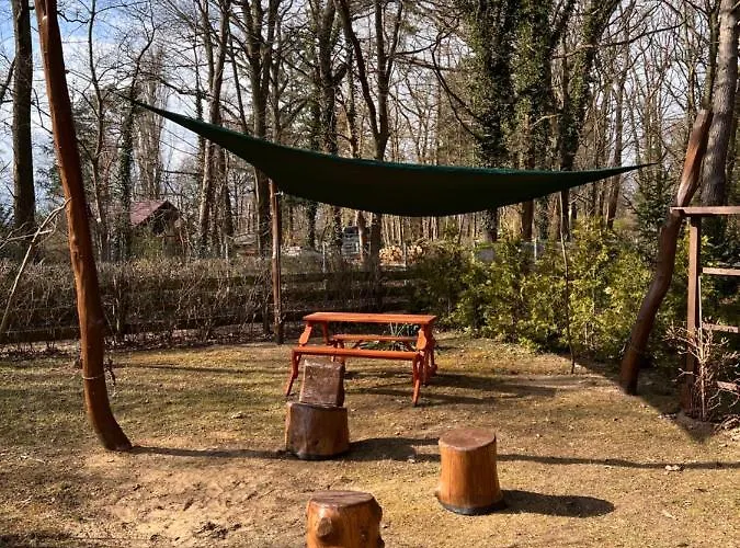 Dom wakacyjny Maerchenhuette- Campen Am Wald Und Neuruppin